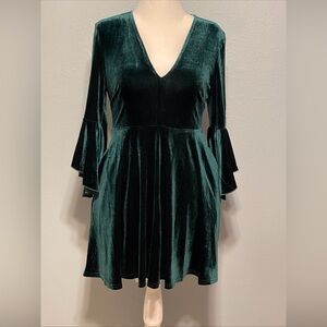 Forest Green Velvet Holiday Party Dress Fit & Flare Mini Bell Sleeve Medium